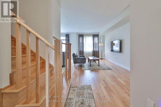 Building Photo - 77 Keelson St