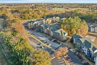 Building Photo - 626 Shug Jordan Pkwy