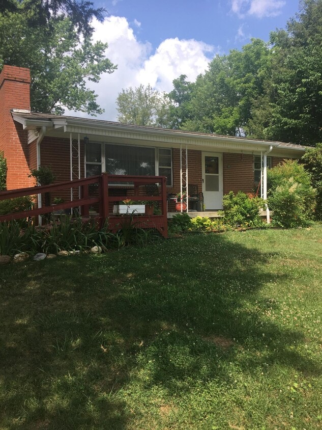 Primary Photo - 126 Myers Rd
