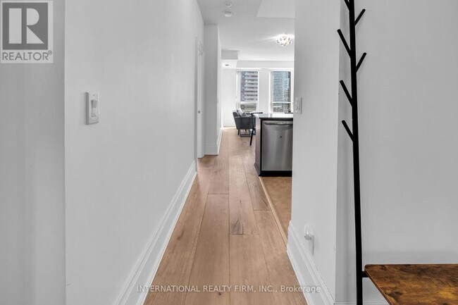 Building Photo - 388-1388 Prince of Wales Dr