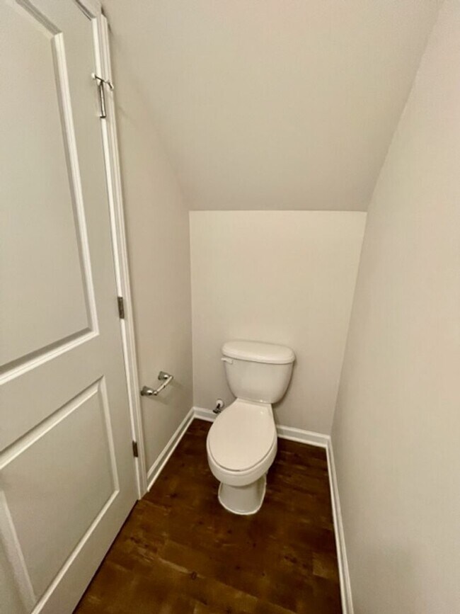 Foto del edificio - Luxurious 2 story 3 bedroom 2.5 bath Townhomes. Located in Salisbury