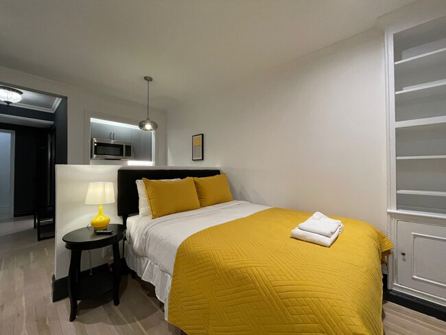 Photo - 115 E 37th St Apartments