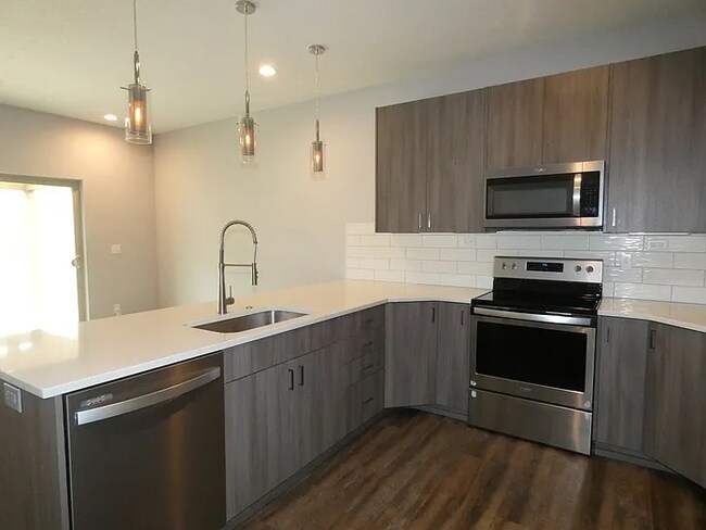 Foto del edificio - 7615 N Mercier Ct