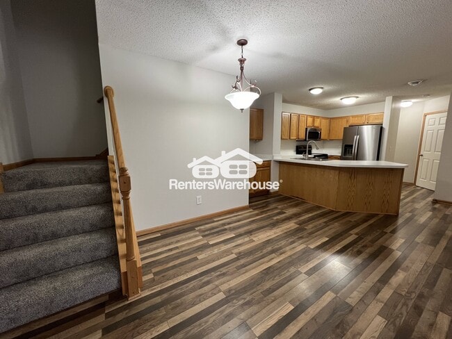 Building Photo - 17343 River Birch Ln S E