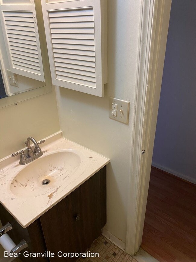 Building Photo - 3 br, 2 bath House - 1539 Presidential Dr.