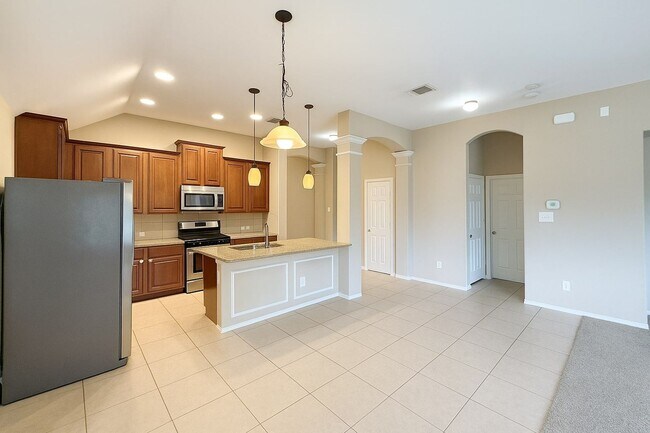 Foto del edificio - 1713 Lake Way Dr