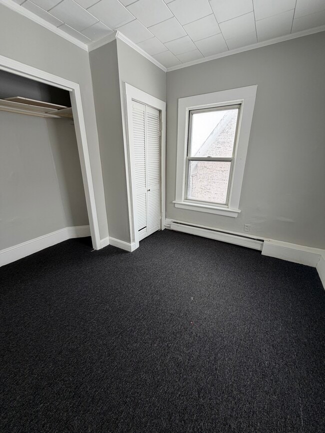 Building Photo - 12 Cottage Green