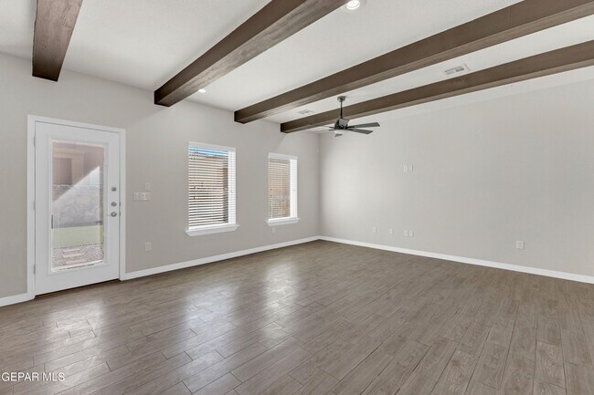 Foto del edificio - 3626 Morgan Bay Pl