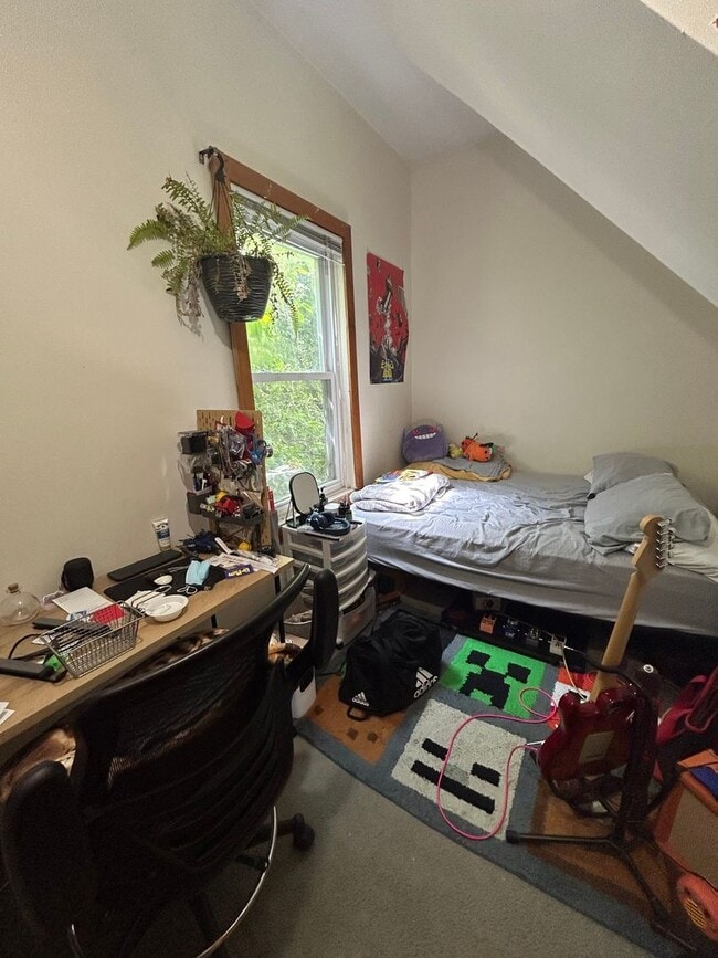 Building Photo - 1617 N Hudson Ave