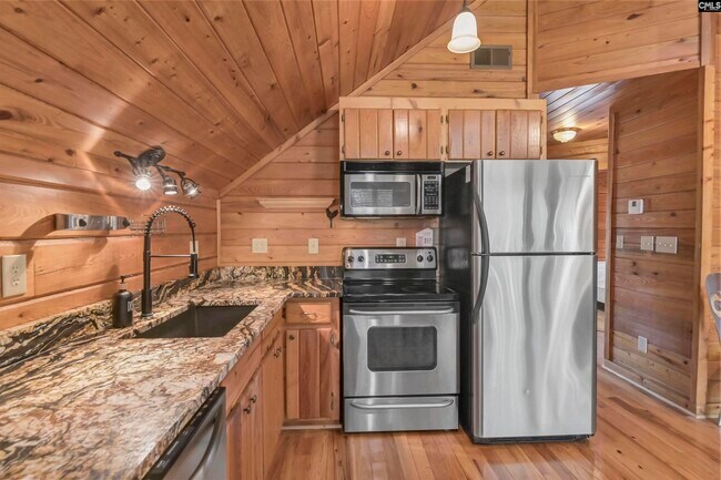 Foto del edificio - 1277 Holiday Haven Ln