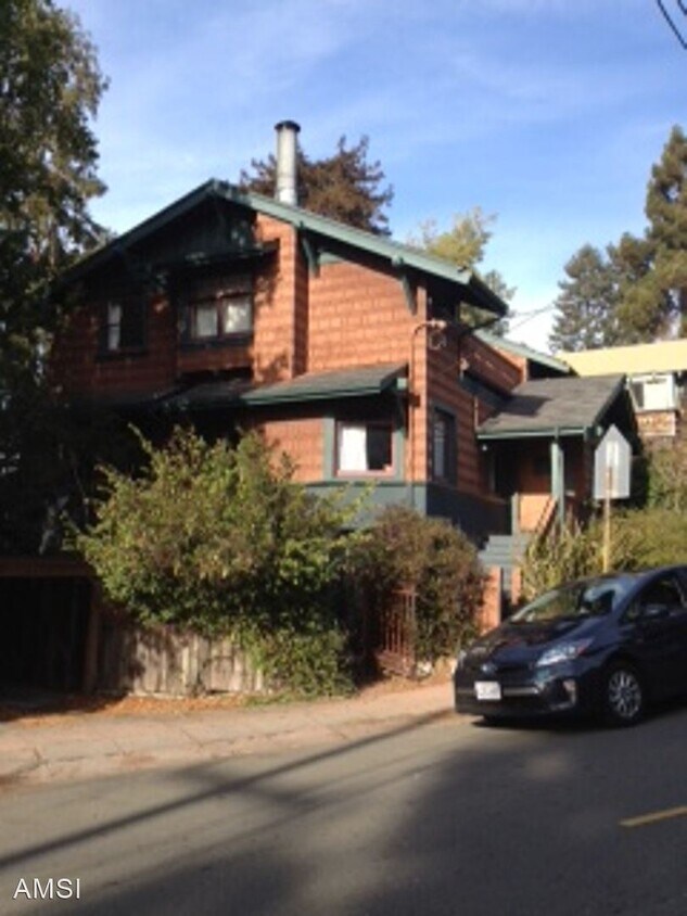 Primary Photo - 3 br, 1.5 bath House - 1106 Oxford Street ...