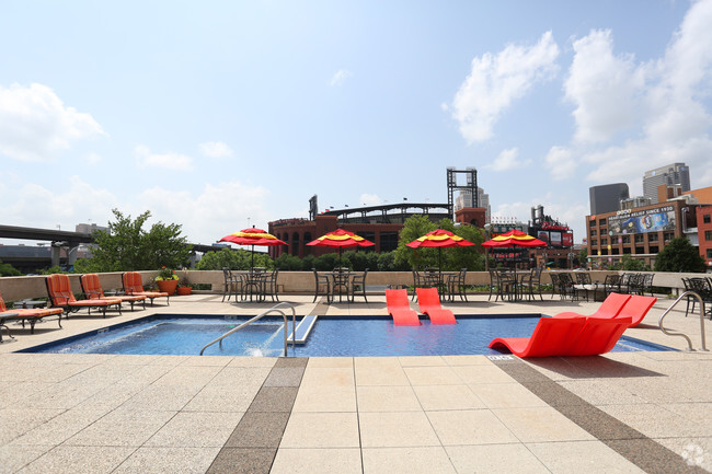 40,000 sq. ft. Terrace with Busch Stadium View - Pointe 400 Apartments