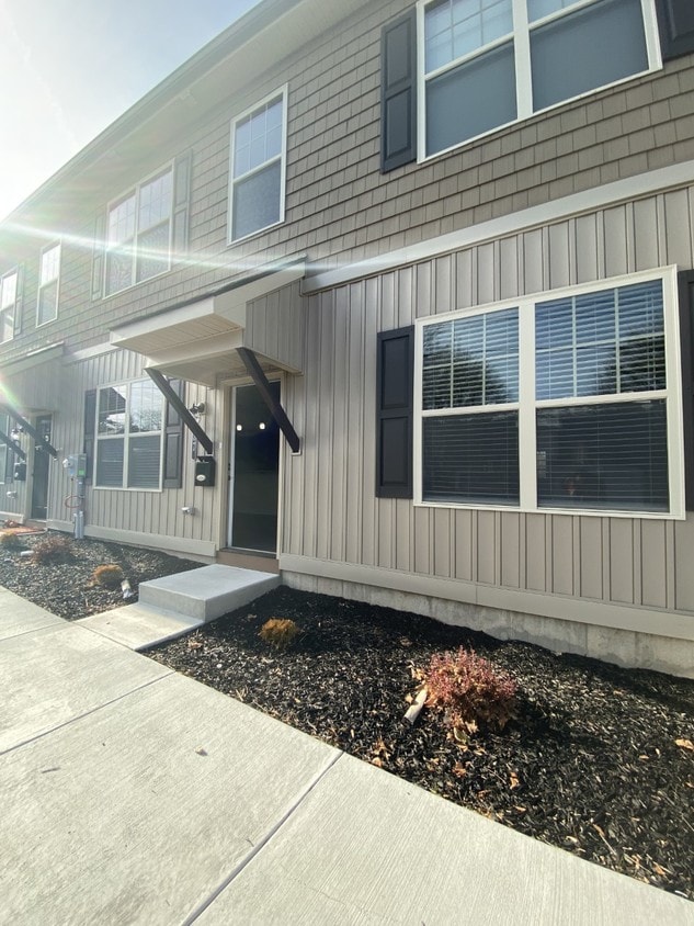 25 John Alley, Coopersburg, PA 18036 Townhome Rentals in Coopersburg