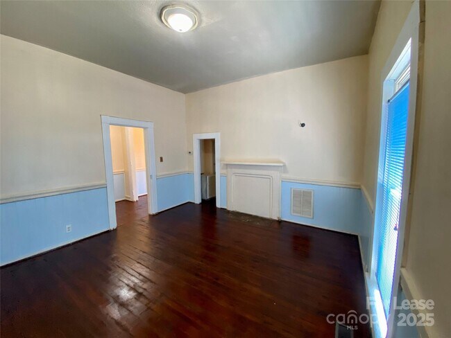 Building Photo - 630 Armfield St