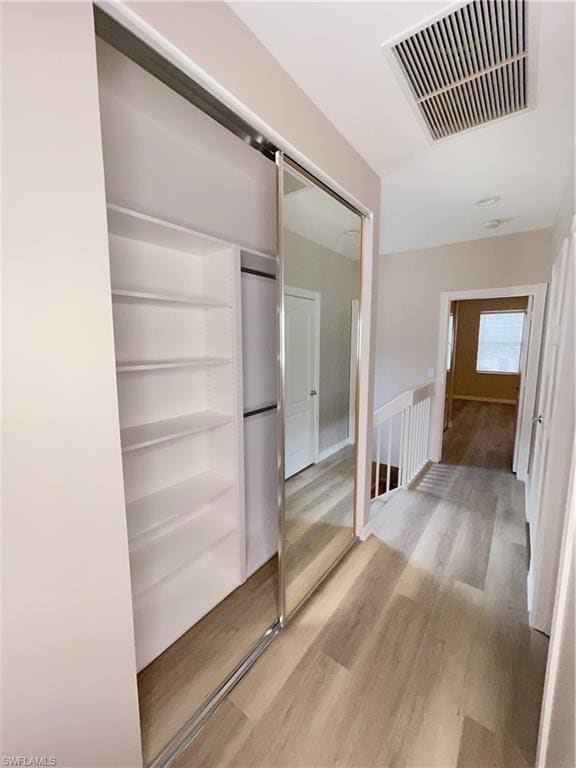 Foto del edificio - 6065 Islandwalk Blvd