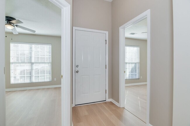 Building Photo - Updated 4 Bedroom in Grovetown
