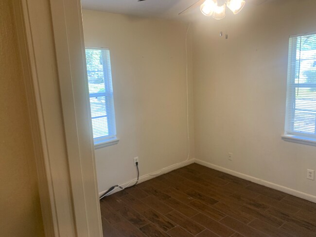 Foto del edificio - 3020 Grove St