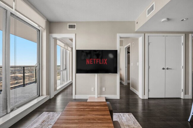 Building Photo - 1188-1183 3 St SE