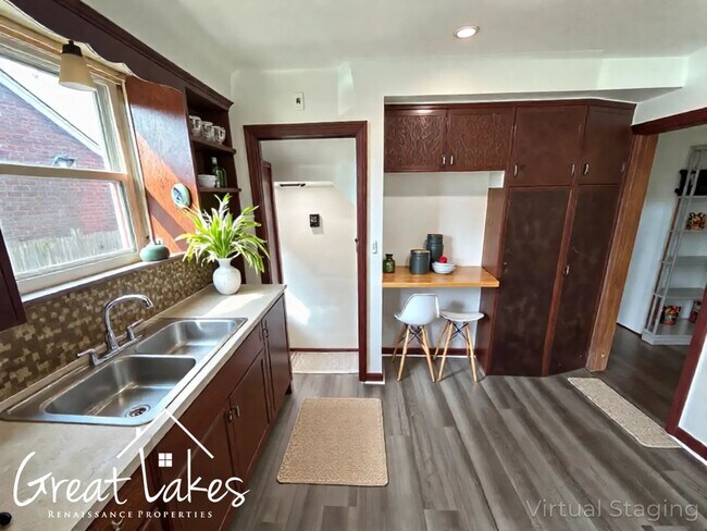 Foto del edificio - Charming 3 Bedroom 1 Bathroom now availabl...