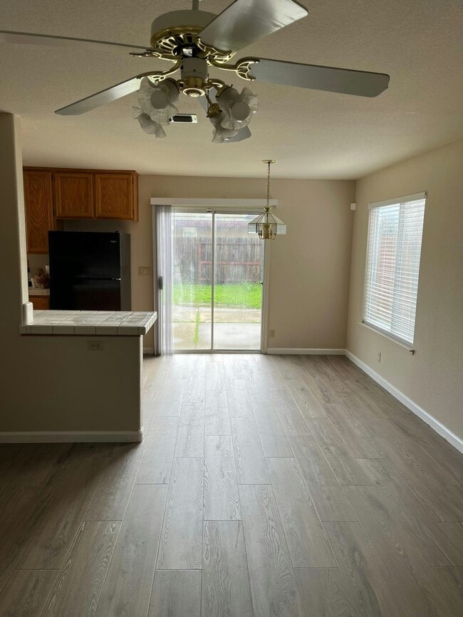 Building Photo - 10191 Gatemont Cir