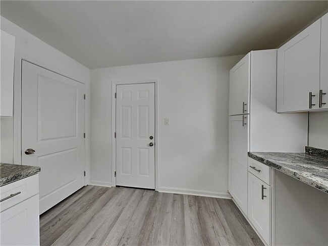 Foto del edificio - 475 English Ave NW