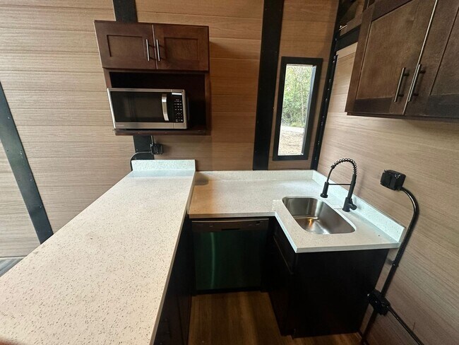 Foto del edificio - 3710 Pheasant St
