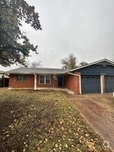 Building Photo - 3529 Hillside Dr