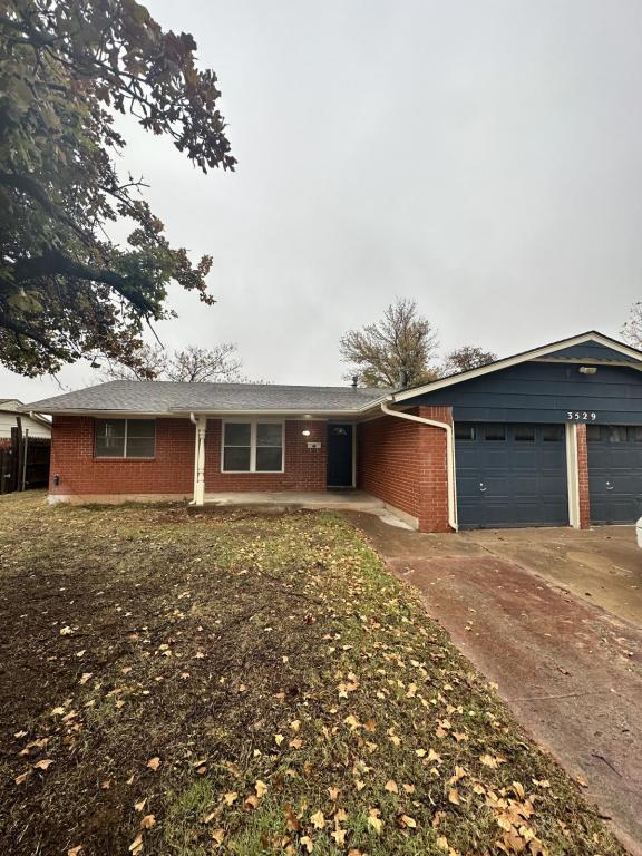 Primary Photo - 3529 Hillside Dr