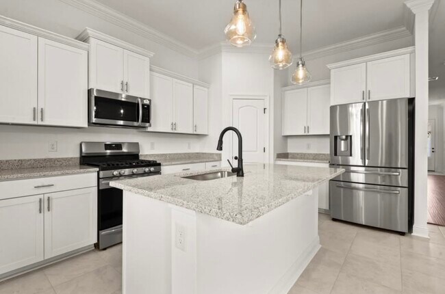 Foto del edificio - 9883 Richford Dr