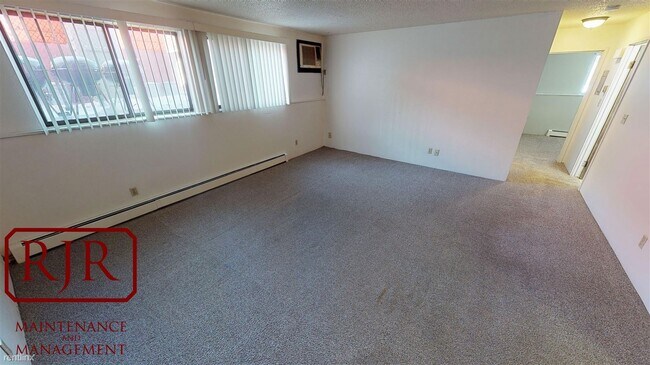 Foto del edificio - 409 Riverside Park Rd
