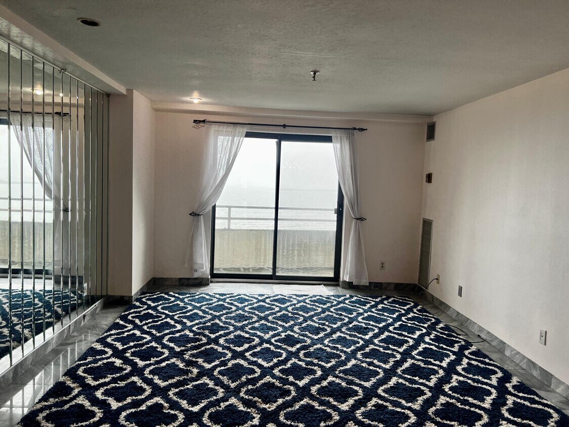Foto principal - 382 Ocean Ave