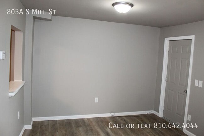 Building Photo - 803A S Mill St-