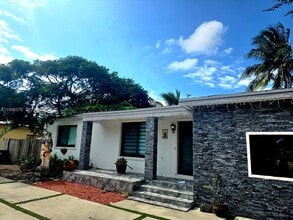 Building Photo - 14900 NW 9th Ct