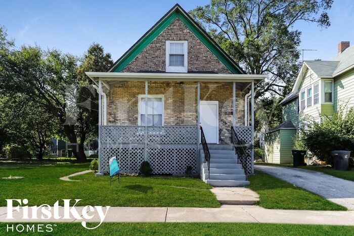 Primary Photo - 542 Oak St