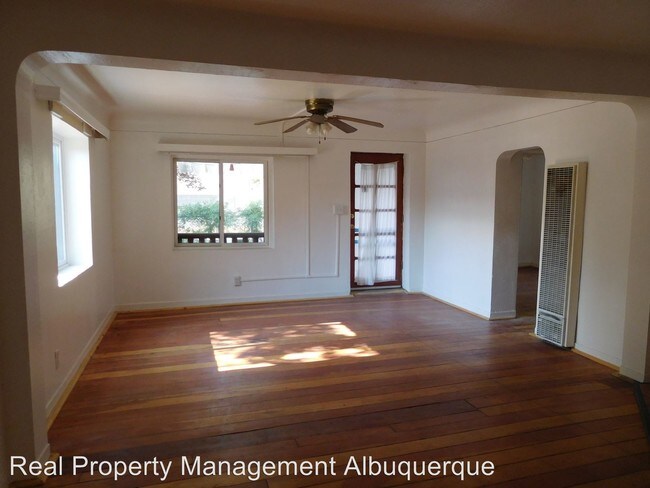 Foto del edificio - 3141 Los Anayas Rd NW