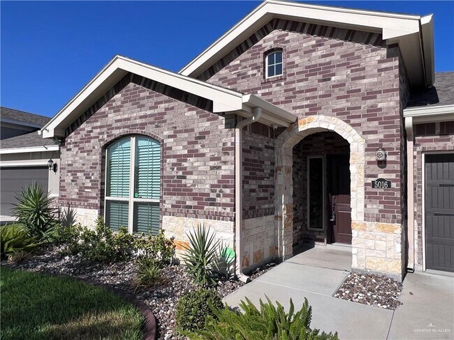 Building Photo - 5016 Escondido Pass