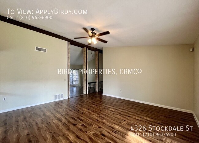 Building Photo - **3 Bed, 2 Bath Home Located Near SA Airpo...