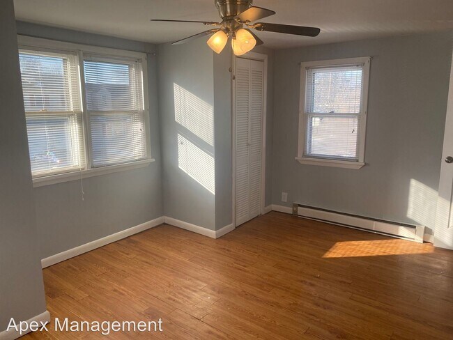 Building Photo - 3 br, 1.5 bath House - 1858 Major Street
