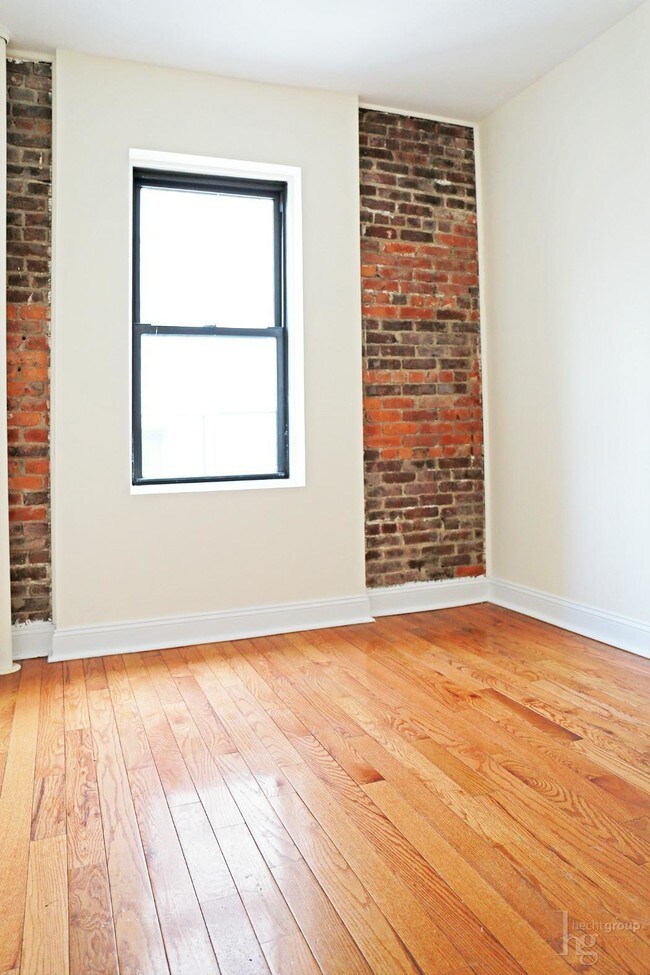 Building Photo - 2177 33rd St