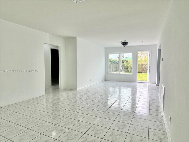 Foto del edificio - 218 SE 3rd St