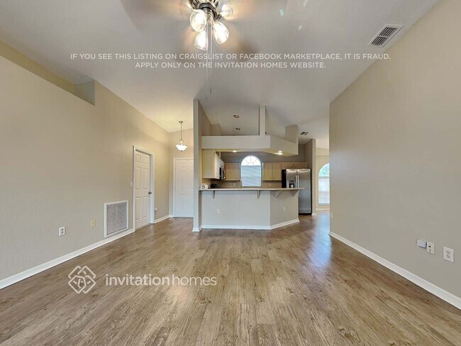 Foto del edificio - 5237 Snowy Heron Dr