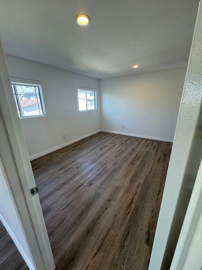 Building Photo - 3725 Glendon Ave