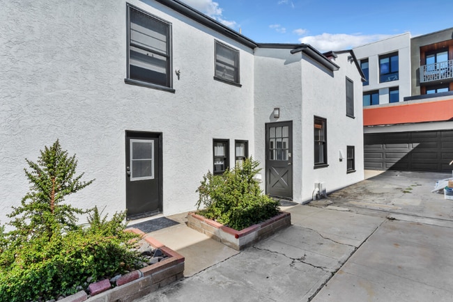 Foto del edificio - 3120 Emerson St