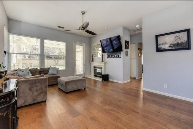 Foto del edificio - 2632 Arbury Ct