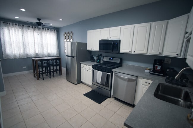 Foto del edificio - 3927 N Whipple St