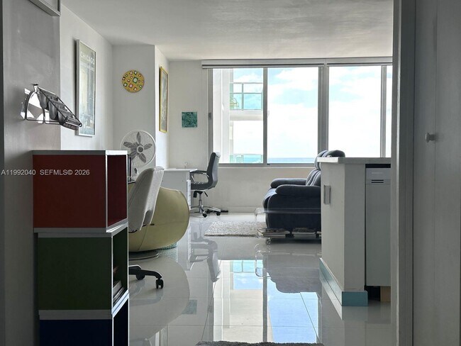 Foto del edificio - 1000 West Ave