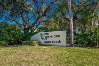 Building Photo - 2828 Tennis Club Dr