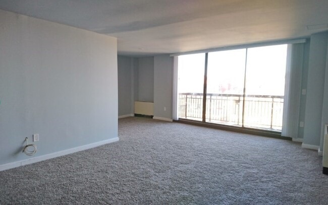 Building Photo - 50 Longwood Ave