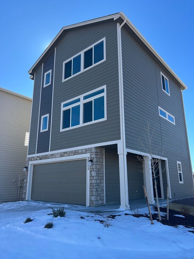 Building Photo - 7711 Piton Pt