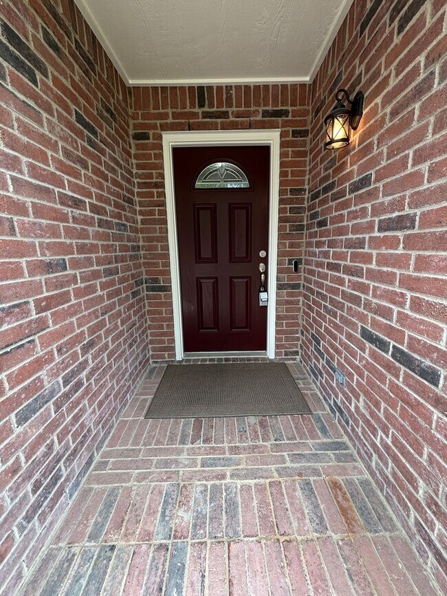 Foto del edificio - Spacious and Beautifully Maintained Arlington Home in Harris Ridge